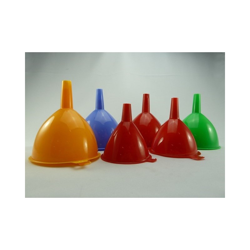 Trechters 3-delige set diameter 8cm, 9,5cm en 11cm. assorti kleuren