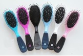 Brosse à cheveux ovale 18 cm
