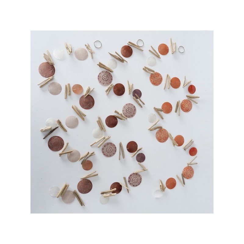 Boltze Home Capiz Guirlande Carreaux 180cm avec Bois Flotté