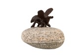 Esschert Design Statue de jardin Abeille en fonte sur pierre 13,7x11,6x11,7cm