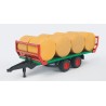 Transporteur de balles Bruder avec 8 bottes de paille