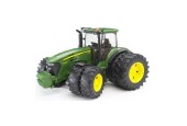 Bruder John Deere 7930 tractor met dubbele banden