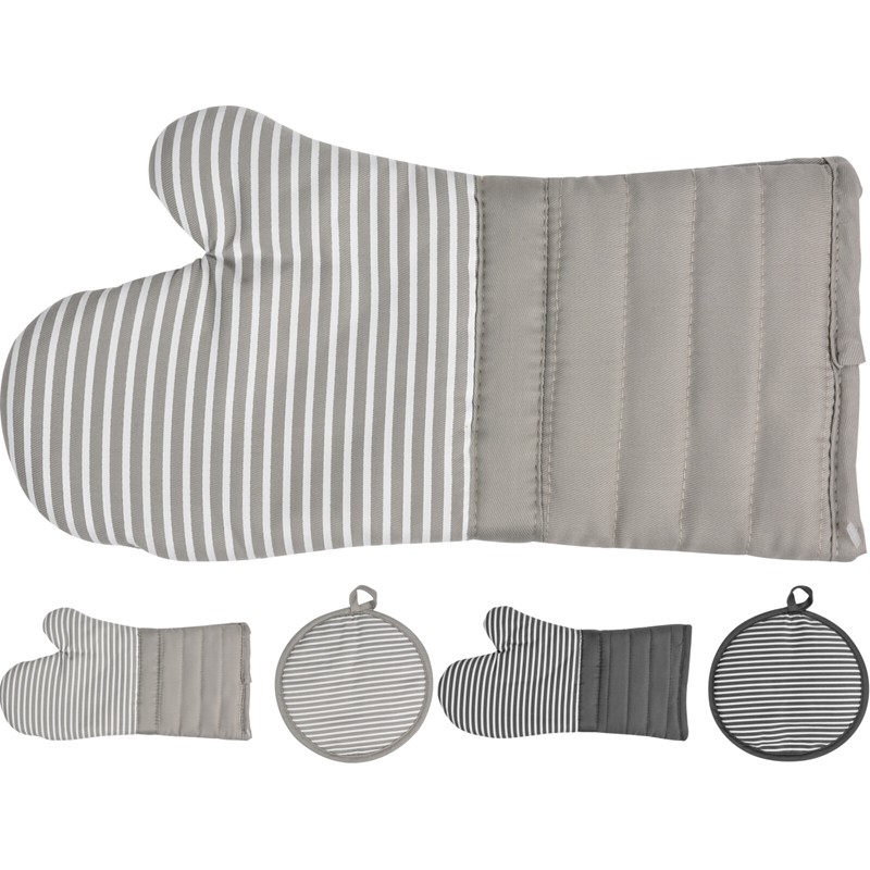 Ensemble de gants de cuisine et de maniques