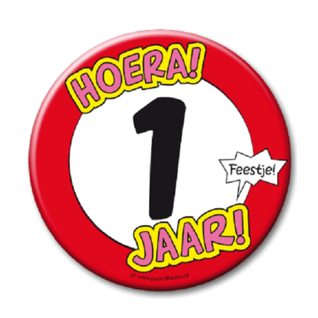 Button XL - 1 jaar
