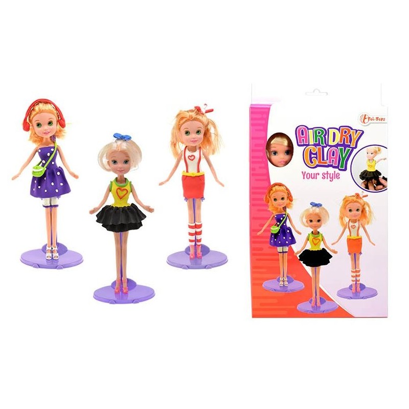 Fabriquez vos propres vêtements en argile avec le cul d'une poupée adolescente.